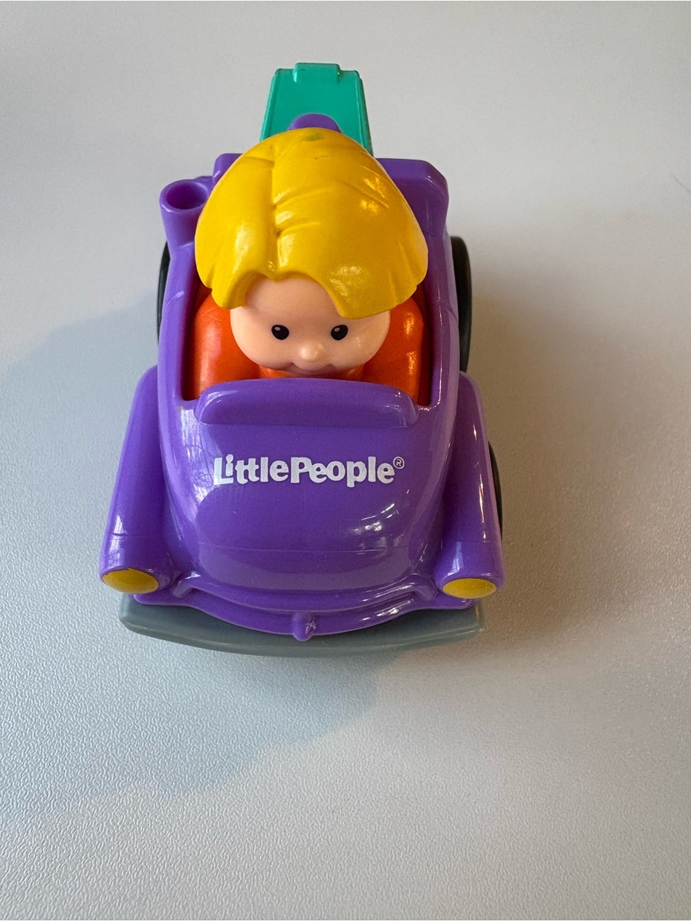 ⭐️ Fisher Price Little People Stow ‘n’ Tow Wheelie